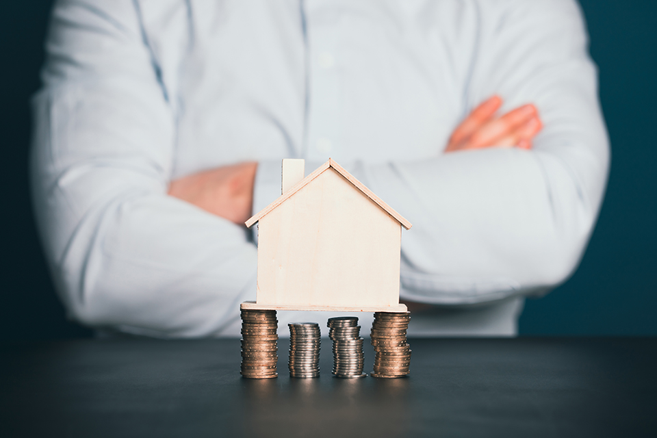 Comprar imóvel ou investir em fundo imobiliário? Confira os dois tipos de negócios